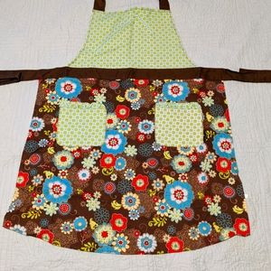Thirty-One Adult Apron Floral Fanfare
